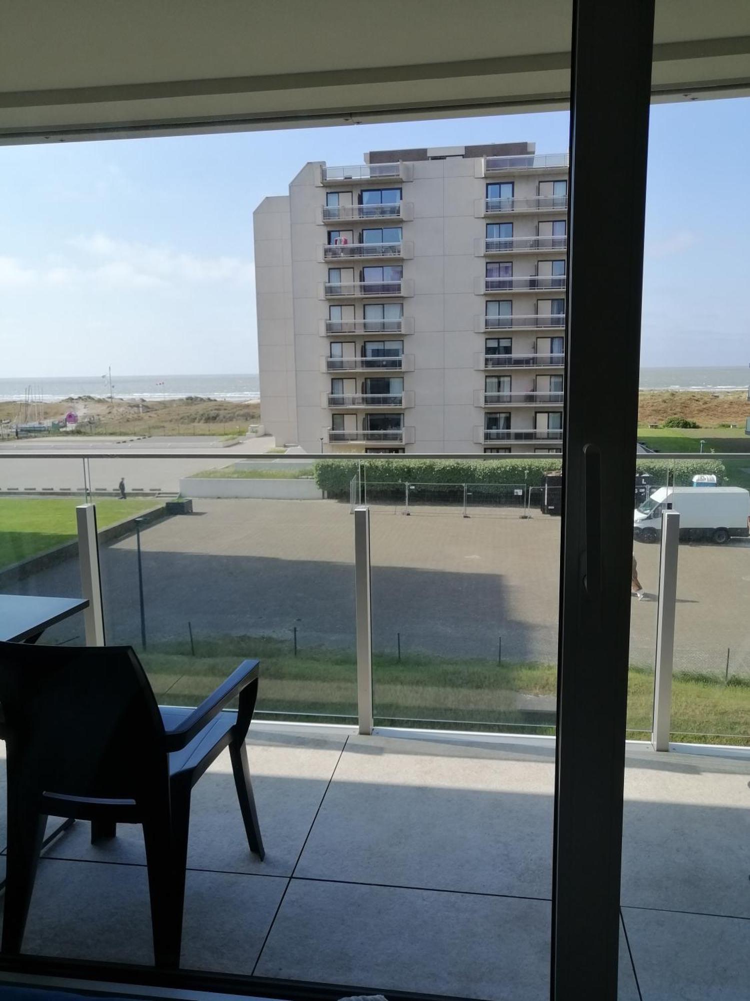Zee En Strand De Panne Bagian luar foto